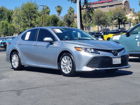 Used 2019 Toyota Camry LE FWD image 36
