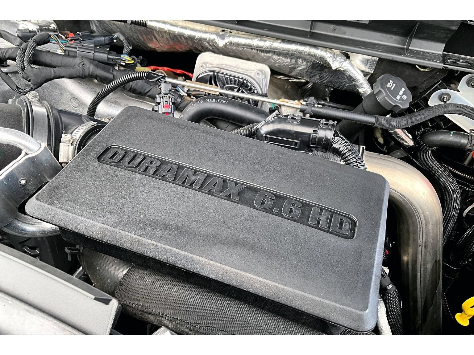 Used 2024 Chevrolet Silverado 2500 LTZ w/ LTZ Plus Package AWD/4WD image 32