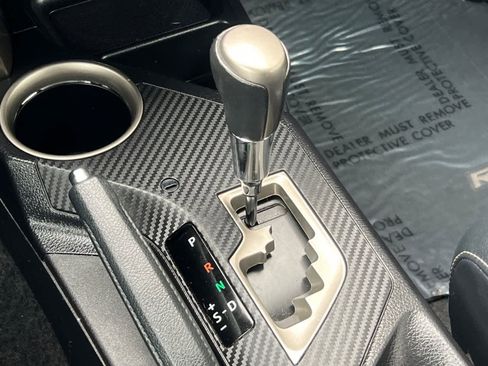 Used 2013 Toyota RAV4 Limited image 23