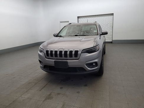 Used 2019 Jeep Cherokee Latitude Plus AWD/4WD image 15