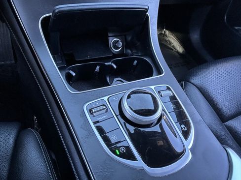 Used 2019 Mercedes-Benz GLC 300 GLC 300 image 26