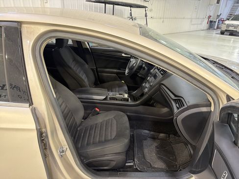 Used 2018 Ford Fusion S w/ Equipment Group 101A FWD image 13