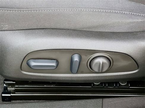 Used 2023 Chevrolet Malibu LT image 10