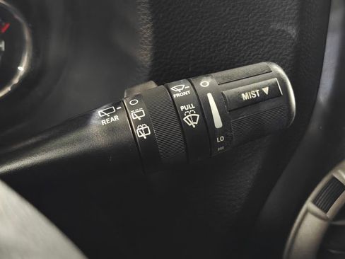 Used 2017 Jeep Wrangler Unlimited Sport AWD/4WD image 36