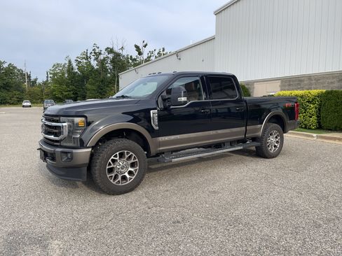 Used 2020 Ford F350 King Ranch w/ FX4 Off-Road Package AWD/4WD image 8