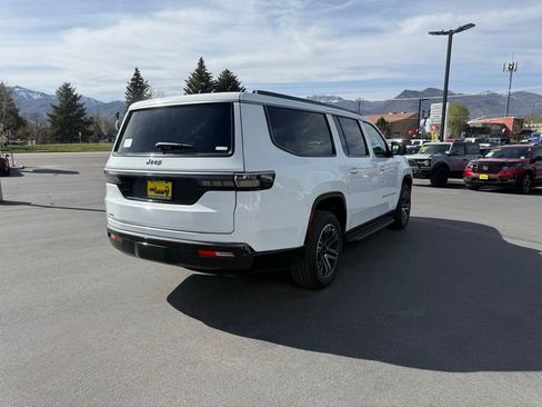 New 2026 Jeep Grand Wagoneer L 4WD image 3