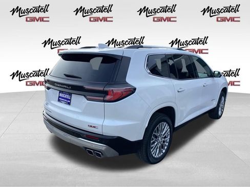 Used 2025 GMC Acadia Denali w/ LPO, Floor Liner Package AWD/4WD image 5