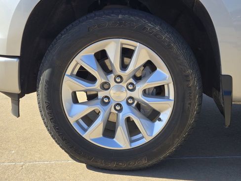 Used 2022 Chevrolet Silverado 1500 Custom image 26