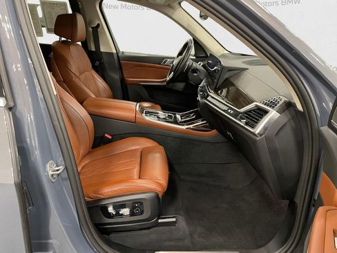 Used 2023 BMW X7 xDrive40i w/ Premium Package image 15