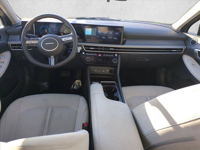 Used 2025 Hyundai Sonata SEL FWD image 17