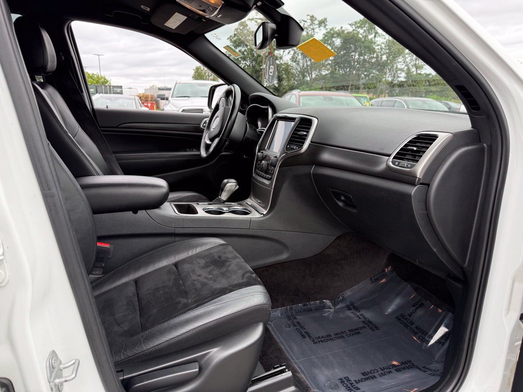Used 2018 Jeep Grand Cherokee Altitude RWD image 31