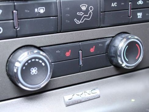 Used 2010 Ford Mustang GT Premium image 16