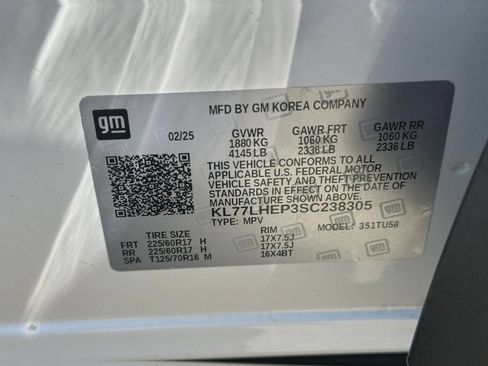 Used 2025 Chevrolet Trax LT w/ LT Convenience Package FWD image 28
