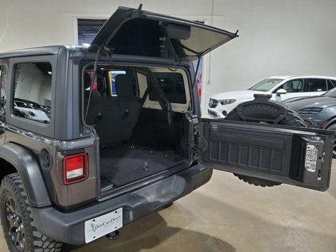 Used 2021 Jeep Wrangler Unlimited Sport AWD/4WD image 38