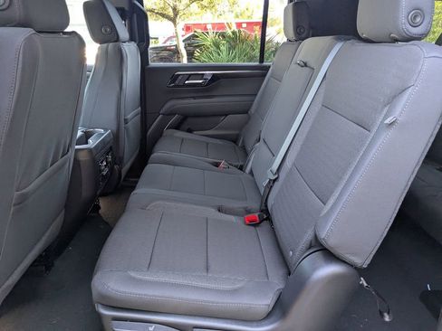 New 2026 Chevrolet Suburban LS image 14