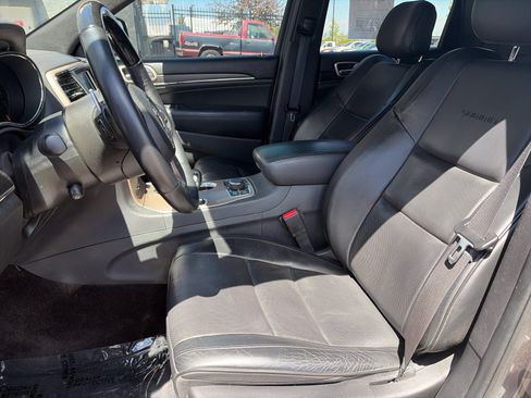 Used 2015 Jeep Grand Cherokee Summit AWD/4WD image 16