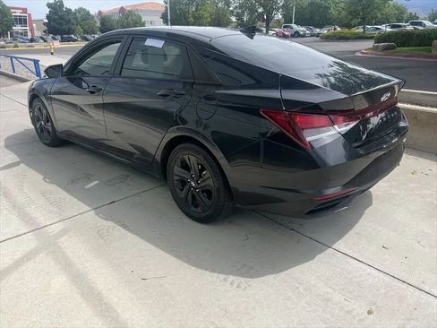 Used 2022 Hyundai Elantra SEL w/ Cargo Package FWD image 5