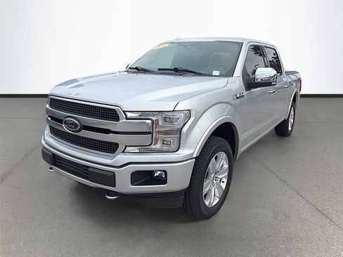 Used 2018 Ford F150 Platinum w/ Equipment Group 701A Luxury image 8