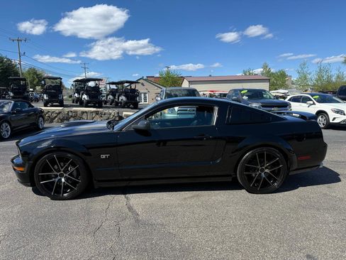 Used 2007 Ford Mustang GT Premium RWD image 7