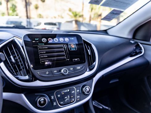 Used 2018 Chevrolet Volt LT FWD image 21