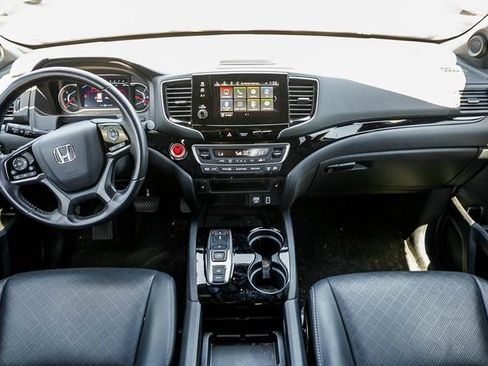 Used 2021 Honda Passport Touring image 12