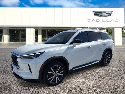 Used 2024 INFINITI QX60 Sensory image 1