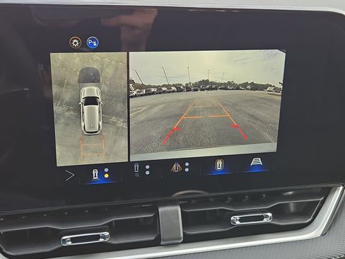 New 2026 Chevrolet Equinox LT image 32