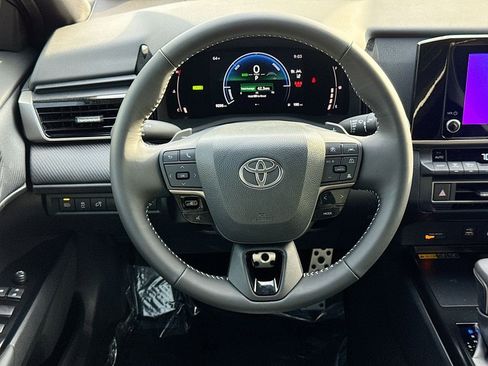 Used 2026 Toyota Camry SE image 23