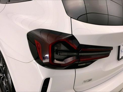 Used 2024 BMW X3 M40i w/ Premium Package image 28