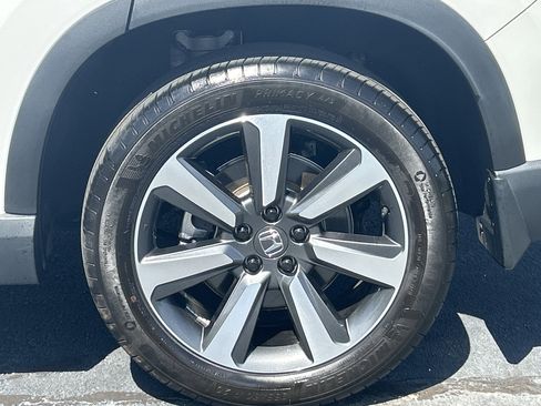 Used 2023 Honda Pilot Touring image 35