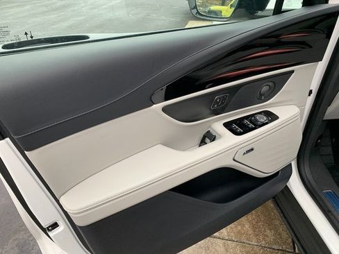 New 2026 Lincoln Nautilus Premier w/ Equipment Group 102A AWD/4WD image 26