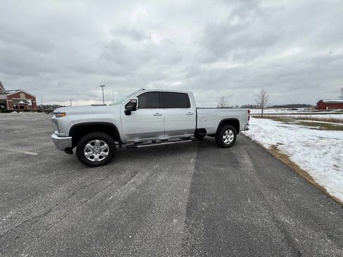 Used 2020 Chevrolet Silverado 2500 LTZ w/ LTZ Premium Package image 9