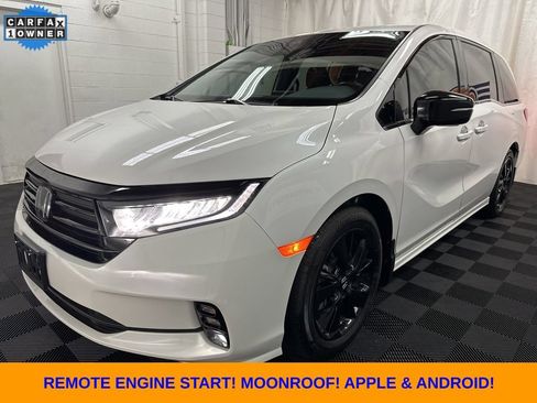 Used 2024 Honda Odyssey Sport image 1
