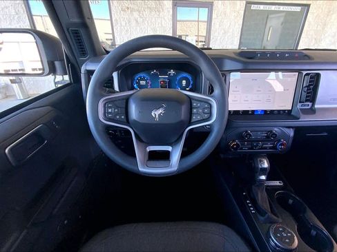 Certified 2025 Ford Bronco 4-Door w/ Sasquatch Package image 6