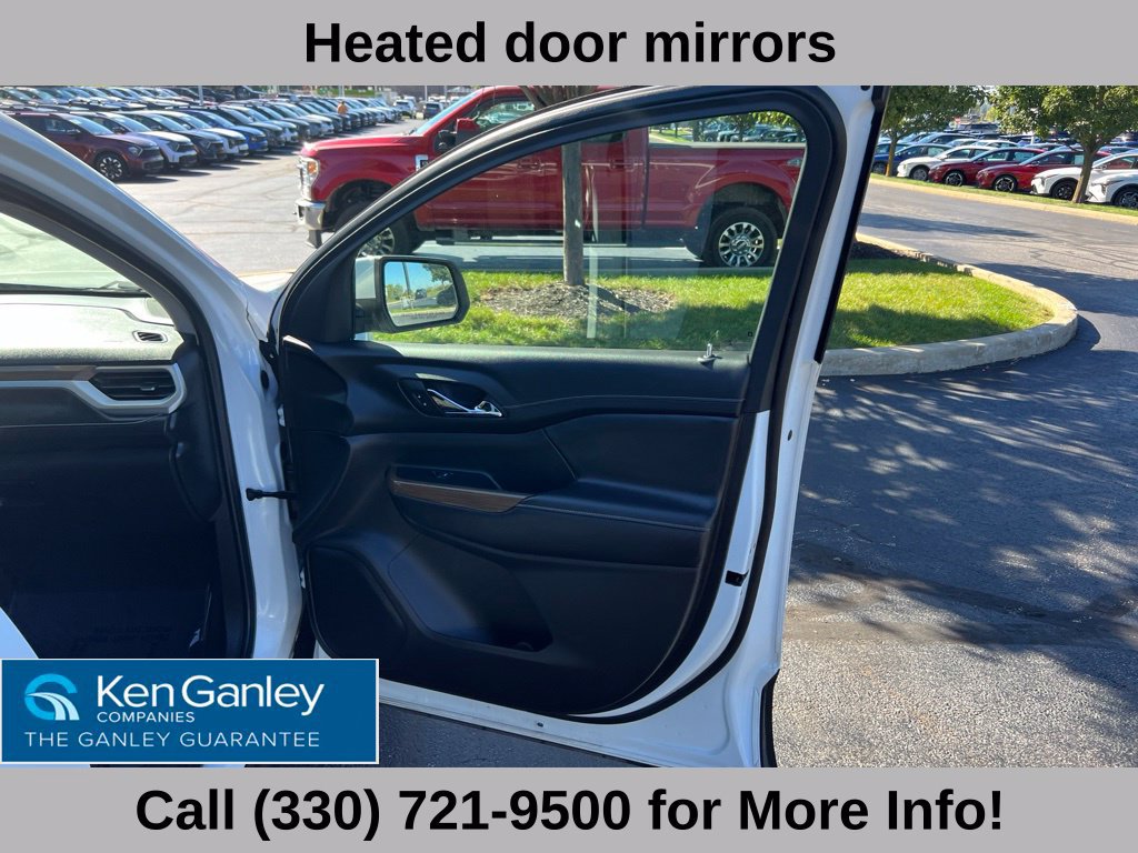 Used 2022 GMC Acadia SLE w/ Driver Convenience Package FWD image 56