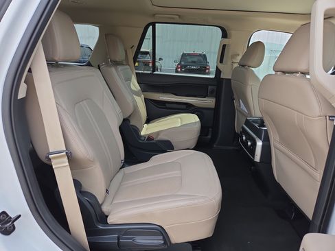 Certified 2024 Ford Expedition Limited RWD image 16