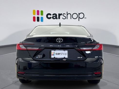 Used 2025 Toyota Camry XLE AWD/4WD image 4