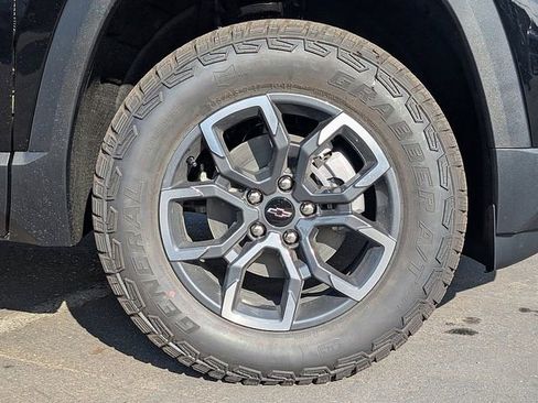 New 2026 Chevrolet Equinox ACTIV image 6