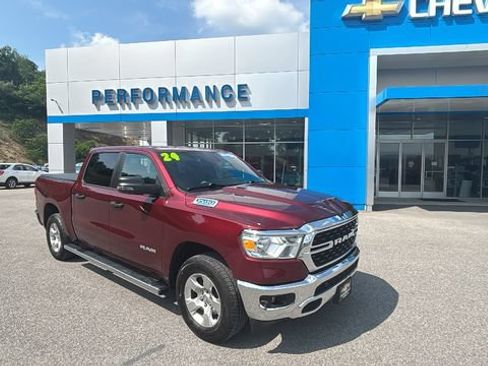 Used 2024 RAM 1500 Big Horn AWD/4WD image 2