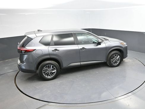 Used 2024 Nissan Rogue S AWD/4WD image 33