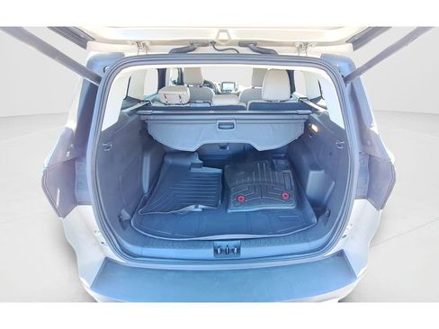 Used 2018 Ford Escape Titanium w/ Ford Safe & Smart Package image 12