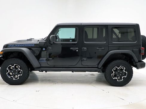 Used 2023 Jeep Wrangler Unlimited Rubicon 4xe w/ Cold Weather Group AWD/4WD image 6