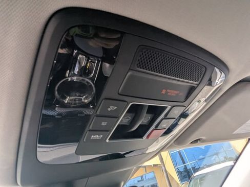 Certified 2024 Kia Carnival SX Prestige FWD image 24