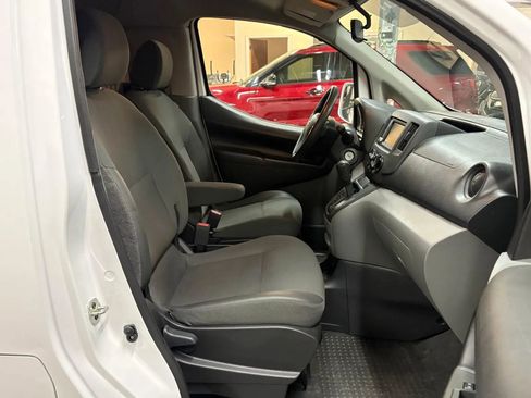 Used 2020 Nissan NV200 SV w/ Sliding Glass Door Package FWD image 17
