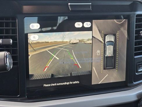 New 2026 Ford F250 XLT w/ XLT Premium Package image 25