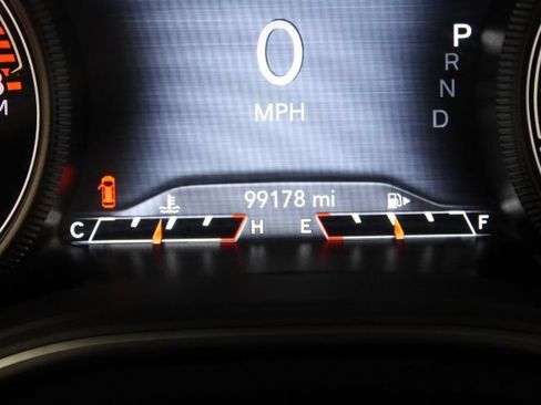 Used 2019 Jeep Cherokee Limited AWD/4WD image 4