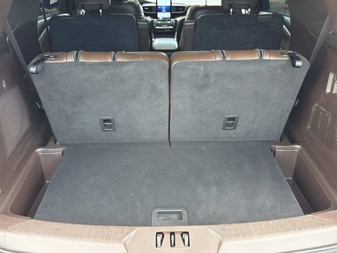 Certified 2024 Ford Explorer King Ranch w/ Technology Package AWD/4WD image 18