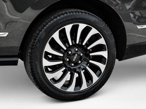 Used 2023 Lincoln Navigator Black Label AWD/4WD image 52