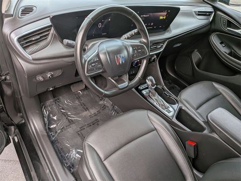 Used 2024 Buick Encore GX Sport Touring image 13