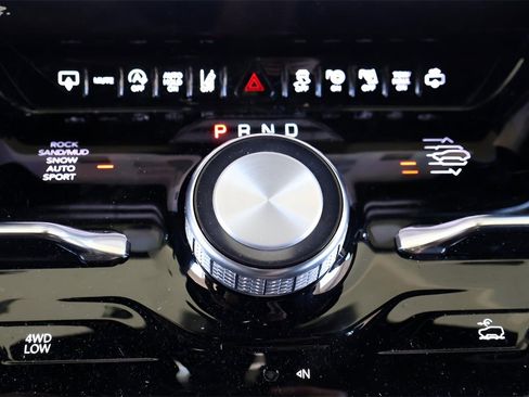 Used 2023 Jeep Grand Wagoneer Series III w/ Quick Order Packagew 28T image 30